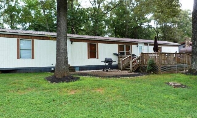 Cadiz House | Almost Paradise- Lake Area Rental 1/4 Mile To The Lake And Boat Ramp!