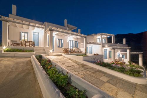 Skiros House | Almyra Guesthouse