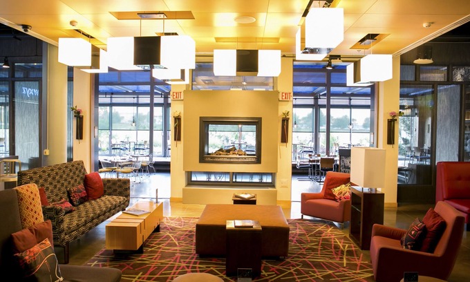 Calle 26 Hotel | Aloft Bogota Airport