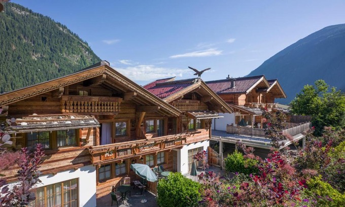 Mayrhofen Ski Chalet | Alpenchalet Brücke
