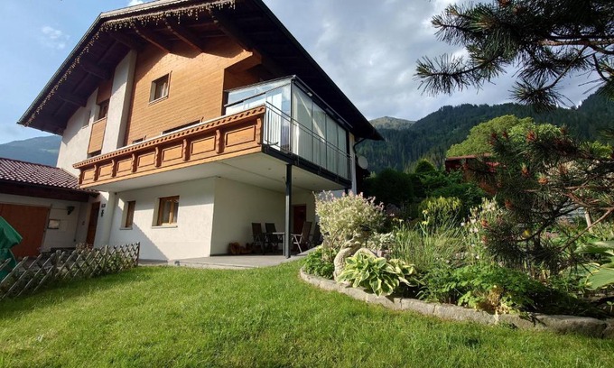Sankt Gallenkirch Apartment | Alpenglück Montafon