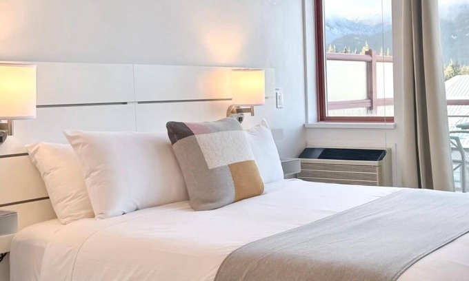 Village North Condo | Alpenglow Lodge Rainbow Look Out Studio by MVA