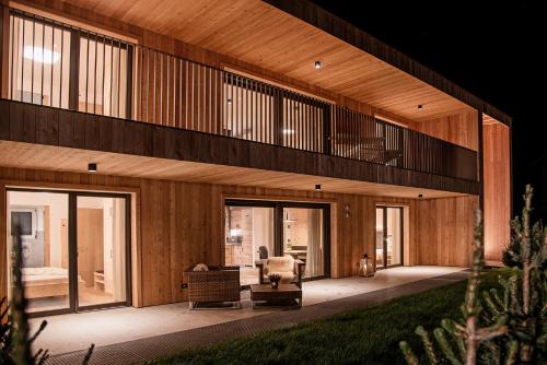 Luns Ski Chalet | Alpine Chalets App. Pichlerhof