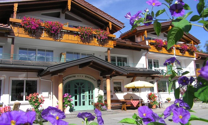 Unterjoch House | Alpine studio "Murmele" - Landhotel Berghof