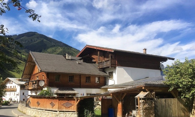 Woerth Apartment | Alpine Haven #HoheTauernNationalPark #Chalet #Rauris #Gastein #ZellamSee 🏔🥨🎿🇦🇹❤️👨‍👩‍👦‍👦