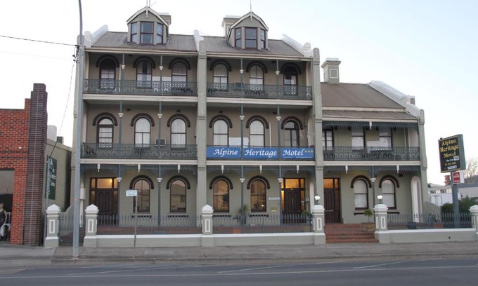 Goulburn Hotel | Alpine Heritage Motel