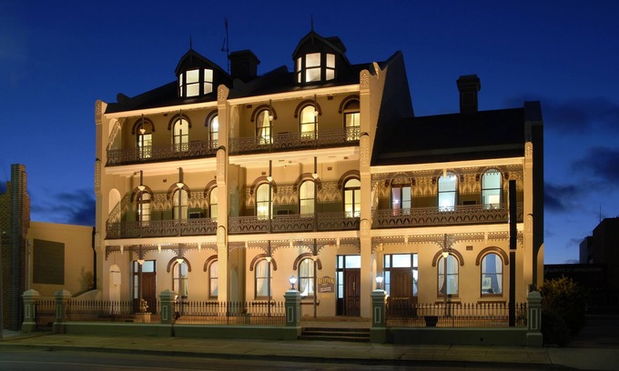 Goulburn Hotel | Alpine Heritage Motel