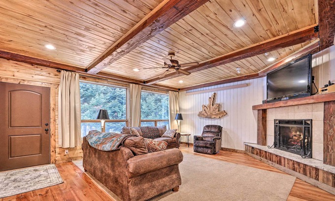 Alpine Northeast House | Alpine Home w/ Grill < 2 Mi to Greys River!