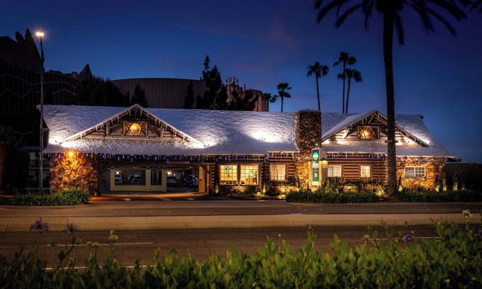 Anaheim Resort Hotel | Alpine Inn