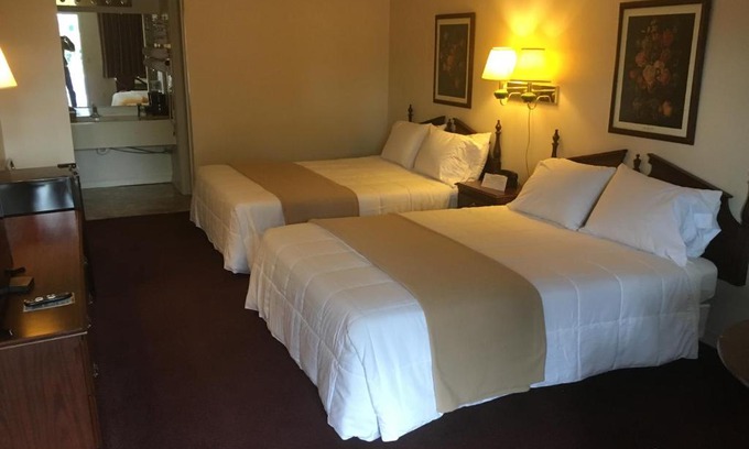 Eureka Springs Hotel | Alpine Lodge