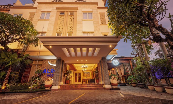 Raya Kuta Hotel | Alron Hotel Kuta Powered by Archipelago