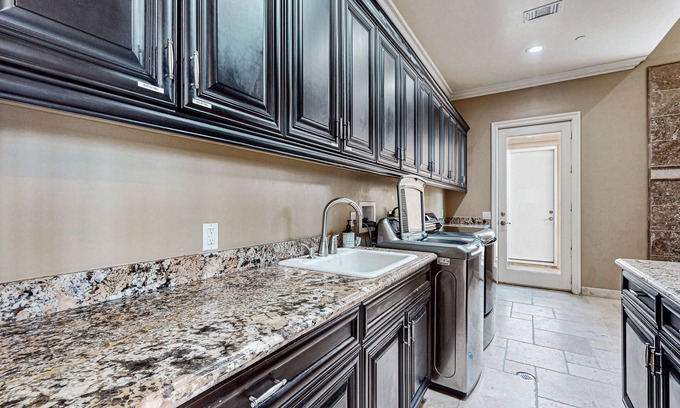 Vista House | Alta Vista Villa | Luxury house in Vista with sweeping unobstructed views