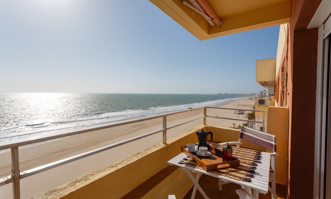 Cadiz Apartment | ALTAMAR Sunny Home by Cadiz4Rentals