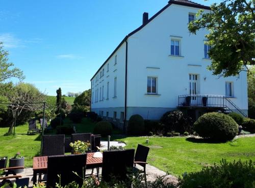 Steffenshagen Apartment | Altes Bauernhaus im Grünen