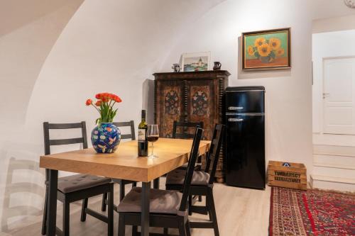 Gmunden Apartment | Altes Salzgewölbe Badgasse