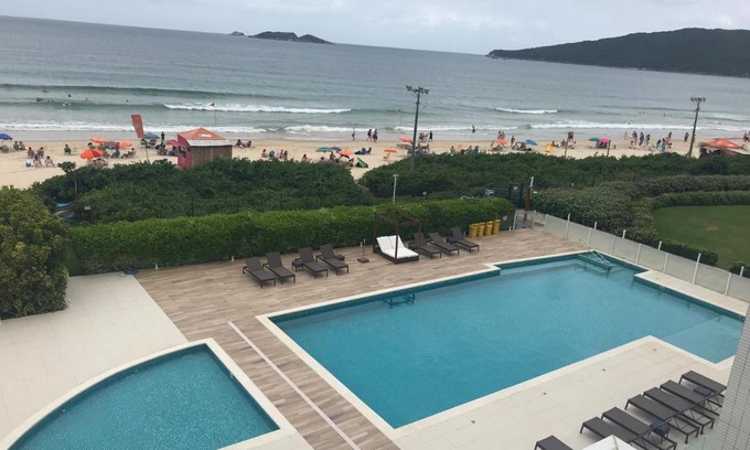 Ingleses Centro Apartment | Alto Padrão Pé na Areia