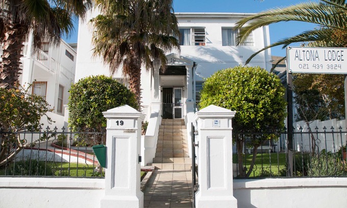 Green Point House | Altona Guest House