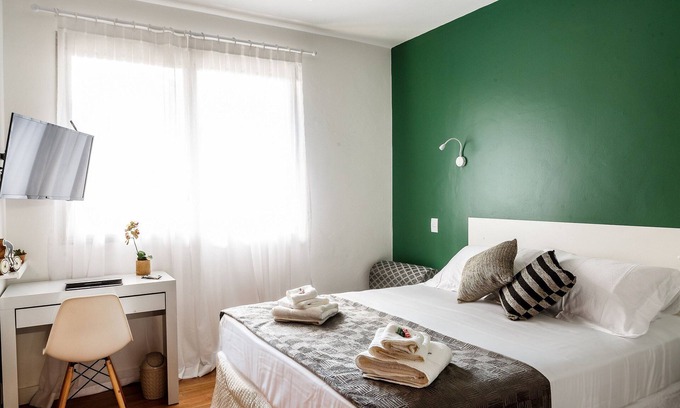Alto de Pinheiros Apartment | Aluguel de Suítes Por Temporada
