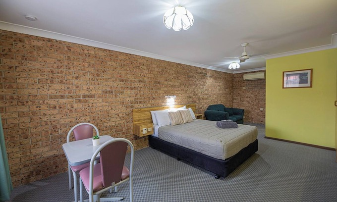 Gunnedah Hotel | ALYN MOTEL