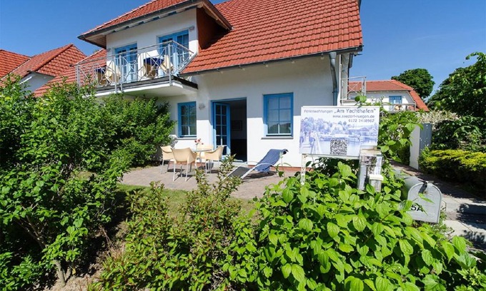Seedorf Apartment | "Am Yachthafen"