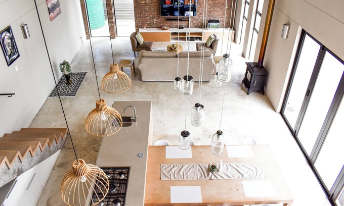 Grahamstown House | Amabwe Guest House