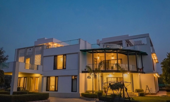 Jamwa Ramgarh Hotel | Amayra The Luxury Farm