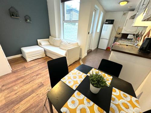 Fulham Apartment | Amazing 1 bed flat in Fulham near Chelsea Stadium