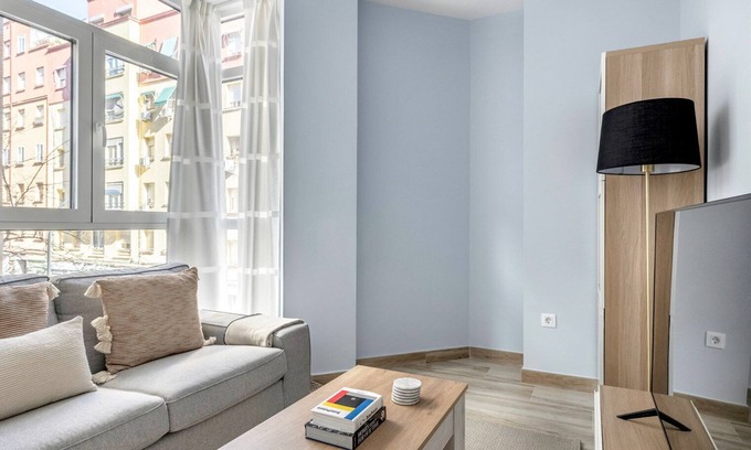 Atocha Apartment | Amazing 1BR in Delicias, near to Atocha, by Blueground