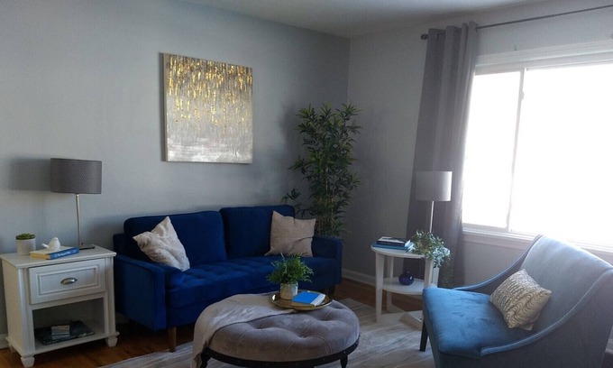 Cuyahoga Falls House | Amazing 2 Bd Perfect for Traveling Professionals