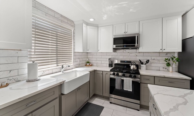 Whittier House | AMAZING 2-BEDROOM HOME WITH PATIO IN WHITTIER ✨