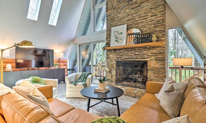 Brevard House | Amazing A-Frame w/Private Hiking + Amenities