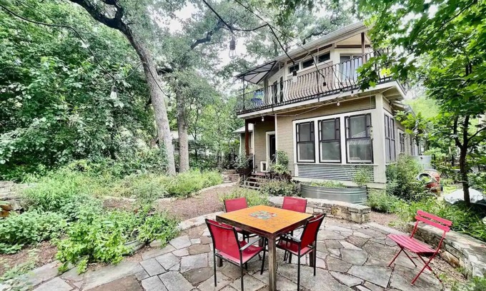 Hyde Park House | Amazing and Unique Spacious 3bd in Hyde Parkn
