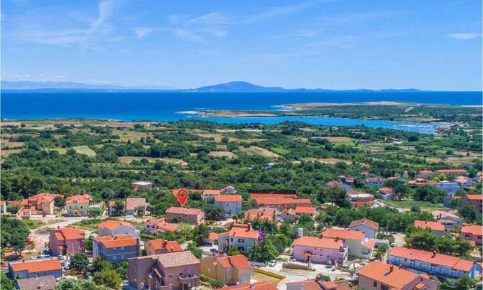 Liznjan Apartment | Amazing apartment in Liznjan with 1 Bedrooms and WiFi