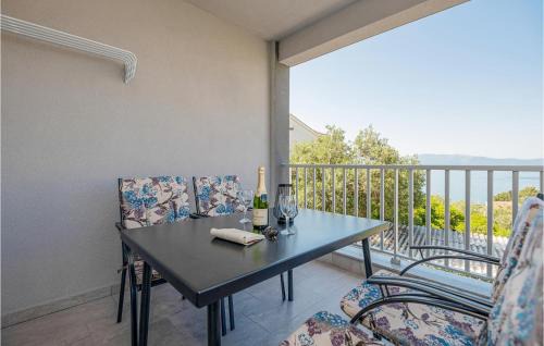 Podaca Apartment | Amazing Apartment In Podaca With Wifi