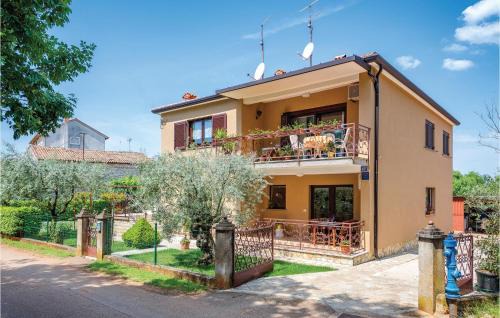 Babici Apartment | Amazing Apartment In Umag With Wifi