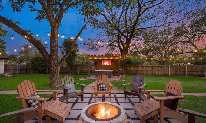 Haltom City House | Amazing Backyard, with 6 Person Hot Tub & Firepit, close to Downtown Fort Worth!