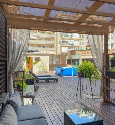 el Camp d'en Grassot i Gracia Nova Apartment | Amazing central home with large terrace & pool