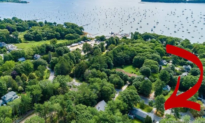 Falmouth Foreside House | Amazing coastal 5 bedroom, 3 bath home on ~3/4 acre Falmouth Foreside, Maine.