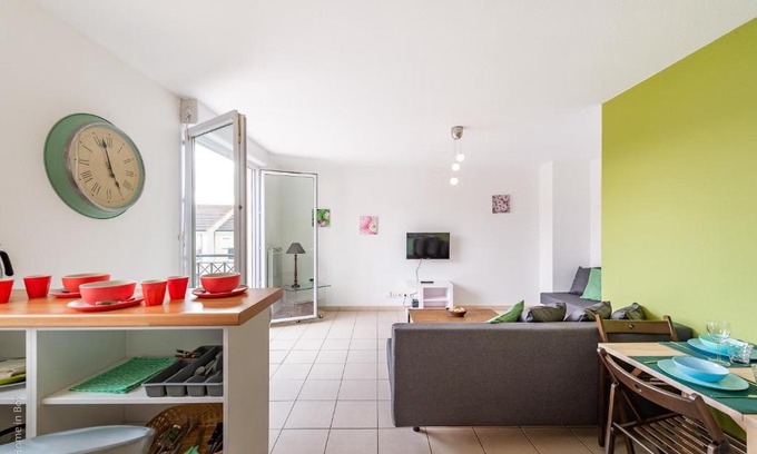 Bussy-Saint-Georges Apartment | Amazing Cocoon