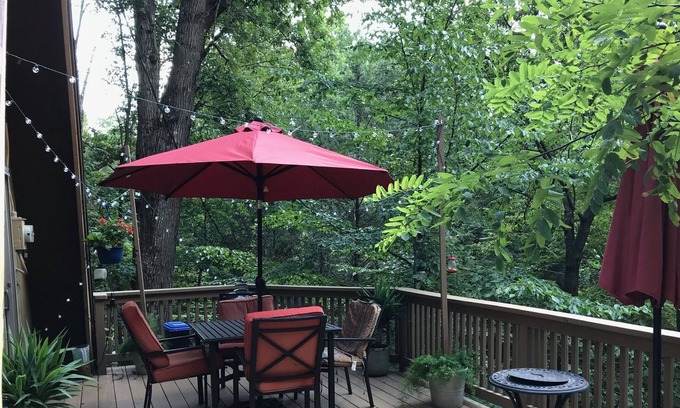 Elkton Cabin | Amazing deck, nearby river access, close to Shenandoah Natl Park