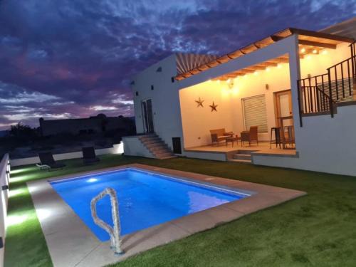 El Dorado Ranch House | Amazing El Dorado Ranch Pool house La Kasa 53