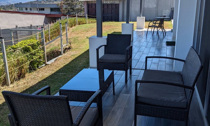 Escazu Villa | Amazing Escazu Home, stunning San José city view - 3 Rooms