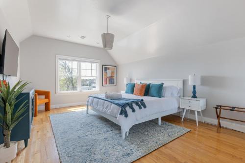 Dorchester Apartment | Amazing family-friendly and group-friendly accommodation #TheBackDorch