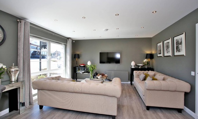 Inverurie Apartment | Amazing Family Home in Inverurie, Scotland