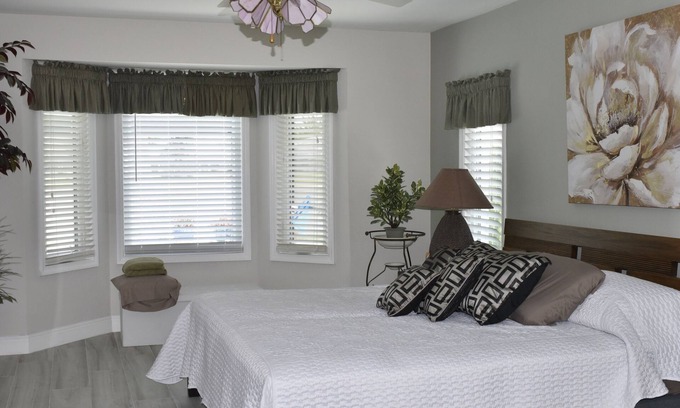 Imperial Golf Estates House | Amazing Grace in Naples