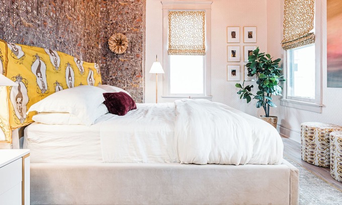 Olde Town Augusta Apartment | Amazing HGTV Designer King bedrm unit with zero gravity bed and king sofa bed