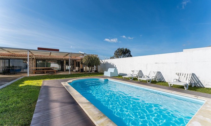 Madalena House | Amazing holiday home near the beach