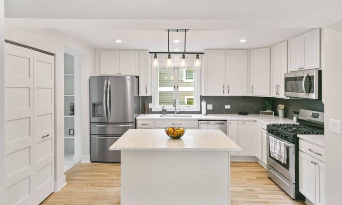 Libertyville House | Amazing home in DT Libertyville - Near Naval Base!