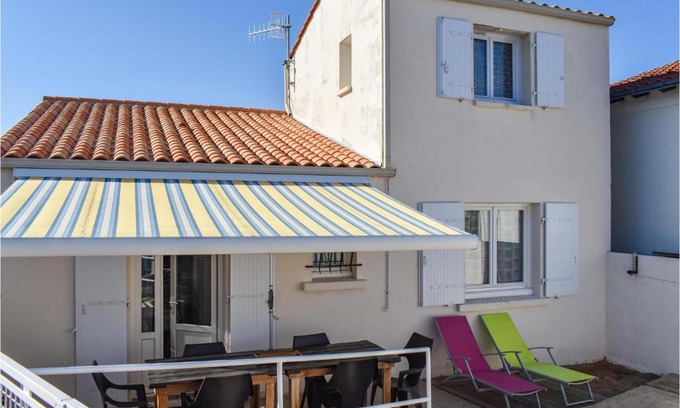 La Tranche-sur-Mer House | Amazing home in La Tranche-sur-Mer w/ 1 Bedrooms