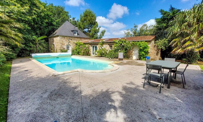 Ploubezre House | Amazing home in Ploubezre